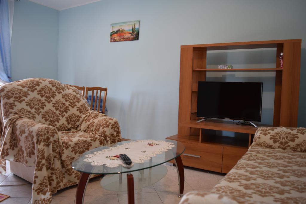 Apartment Vera Штиньян Экстерьер фото